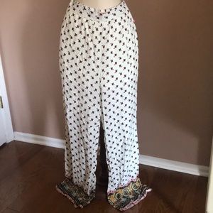 Xhilaration size medium patterned palazzo pants
